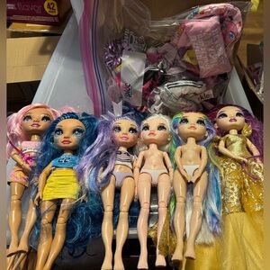 Rainbow high lot clothing, sleeping bag, dolls MEGA BUNDLE 6 dolls!
